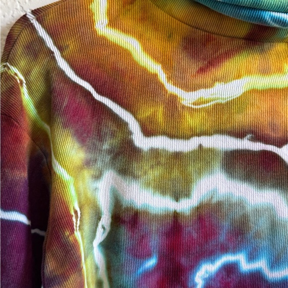 Handmade Geode Tie Dye Crop Top Tee Blouse Womens Small Long Sleeve Turtleneck - Picture 9 of 15